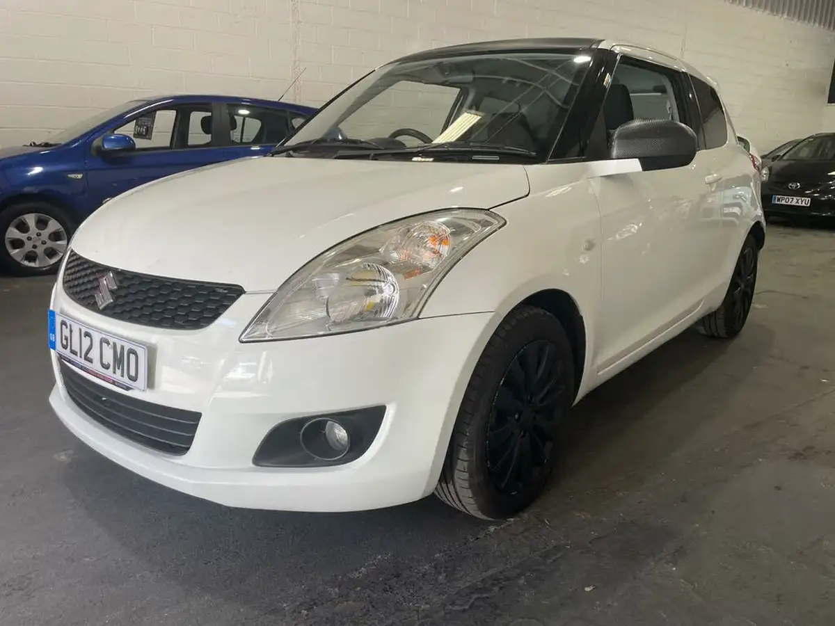 2012-suzuki-swift-12-attitude-3d-big-6