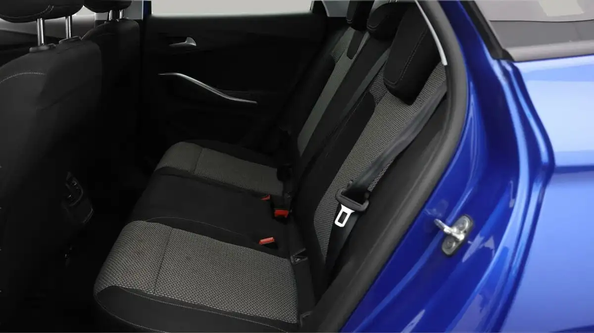 2020-vauxhall-grandland-x-15td-se-big-15