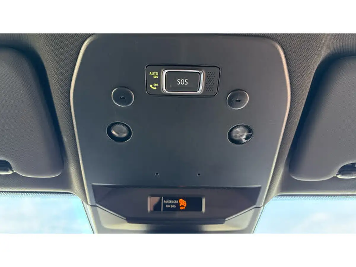 2023-renault-megane-e-tech-e-techno-big-21
