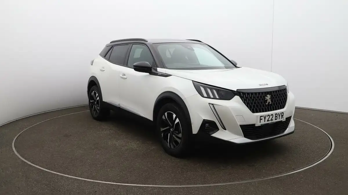 2022-peugeot-2008-suv-12-puretech-gt-big-40