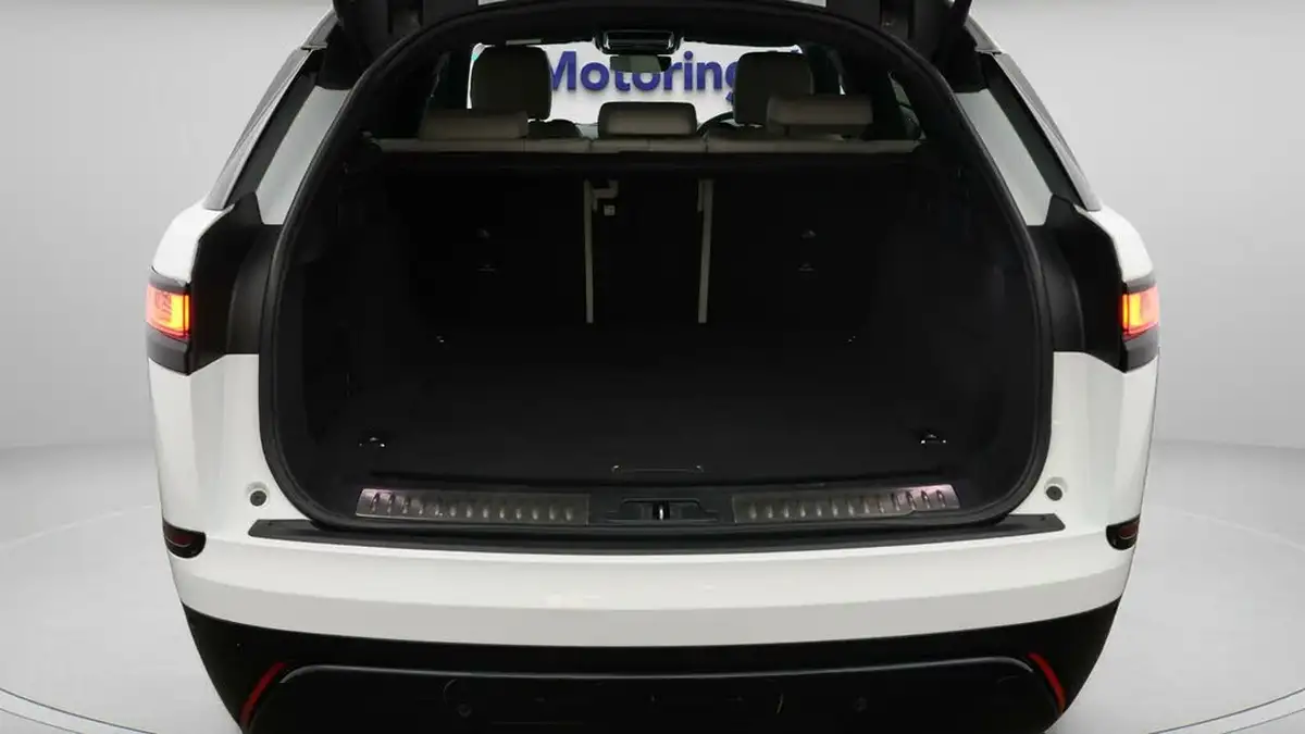 2022-land-rover-range-rover-velar-20-d200-r-dynamic-se-big-16