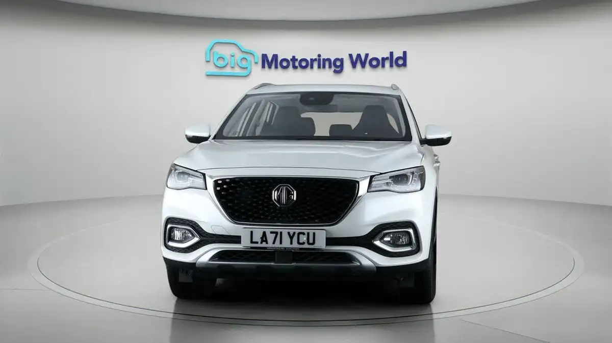2022-mg-hs-15t-gdi-exclusive-162ps-big-2