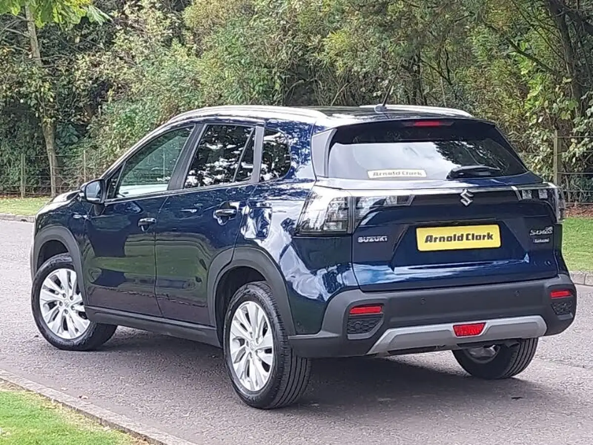 2023-suzuki-s-cross-14-boosterjet-motion-big-1