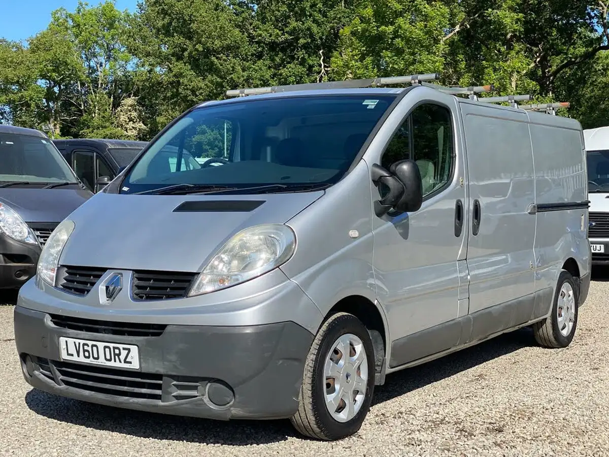 2010-renault-trafic-20td-ll29dci-115-20dci-ll29-phase-3-sat-nav-panel-van-big-2