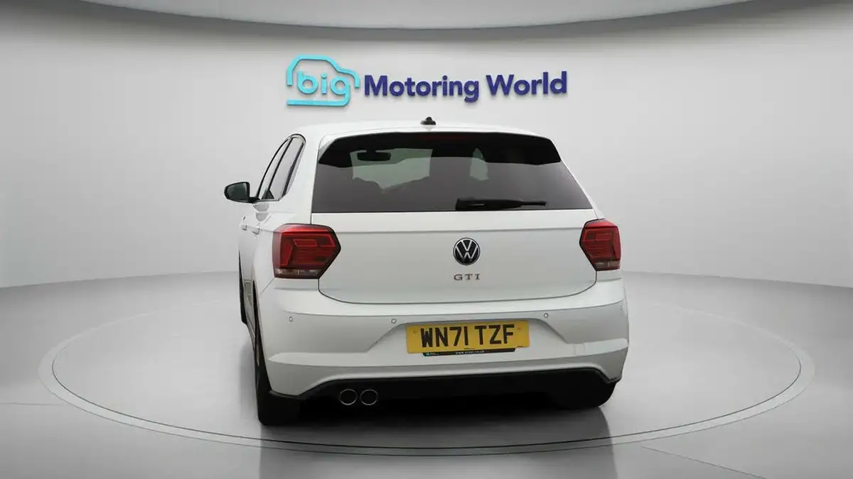 2021-volkswagen-polo-20-tsi-gti-207ps-big-6