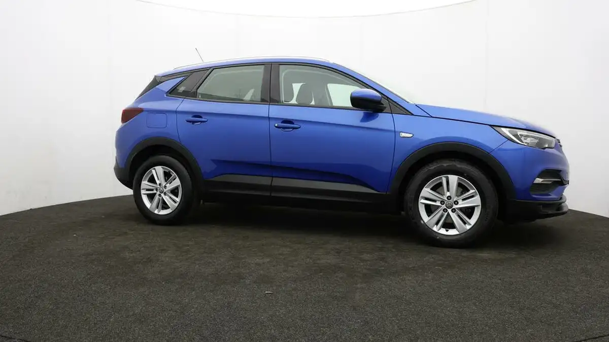 2020-vauxhall-grandland-x-15td-se-big-39