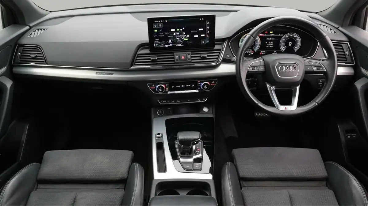 2022-audi-q5-20-50-tfsi-e-s-line-station-wagon-big-13