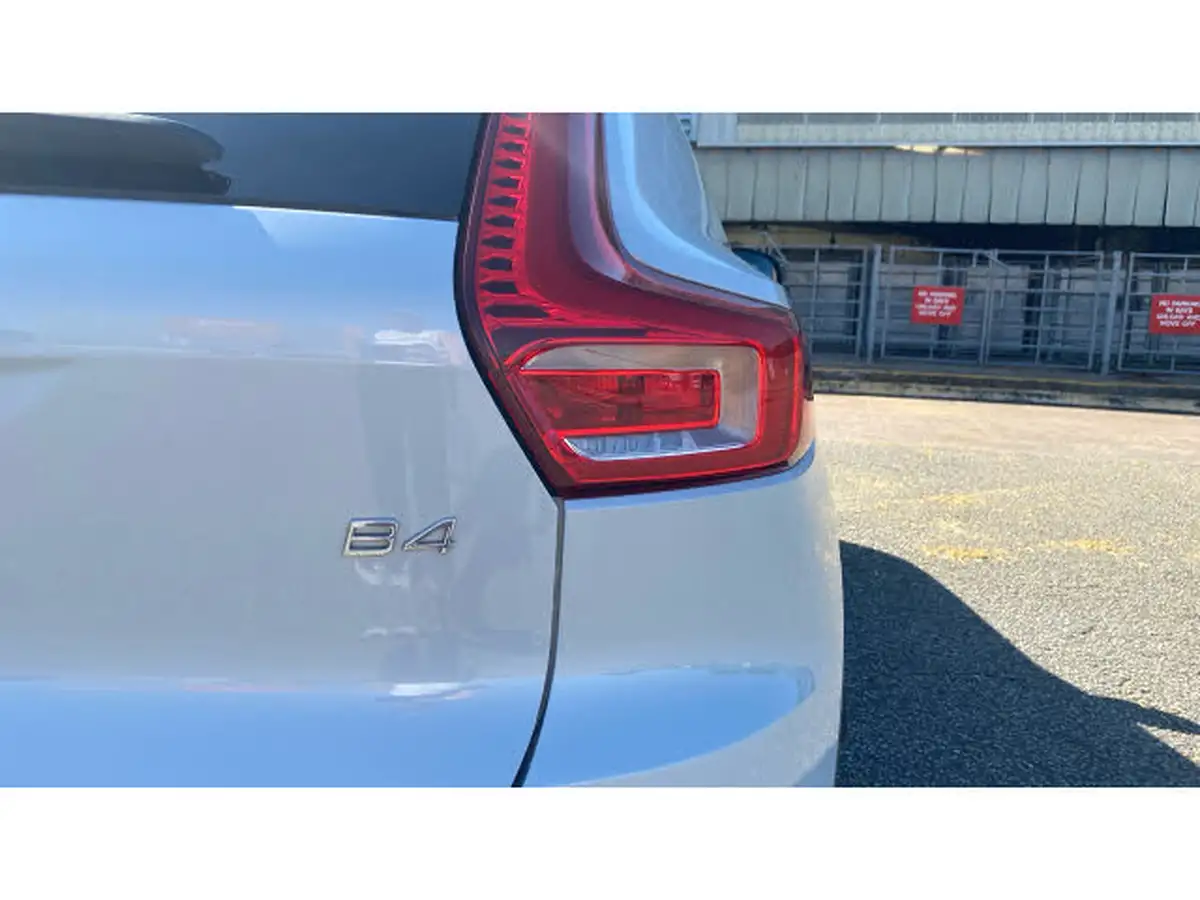 2021-volvo-xc40-20-b4-r-design-pro-194bhp-auto-big-39