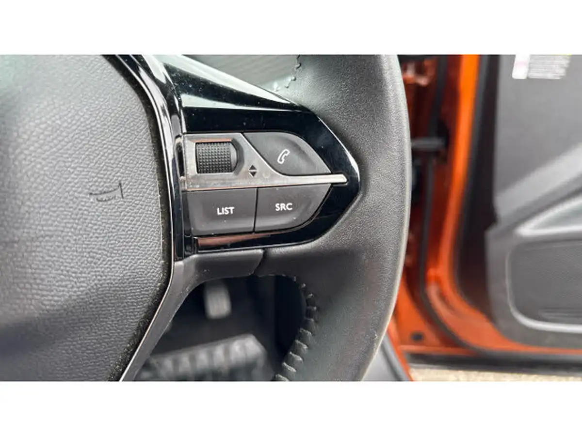 2023-peugeot-2008-suv-e-active-premium-big-25