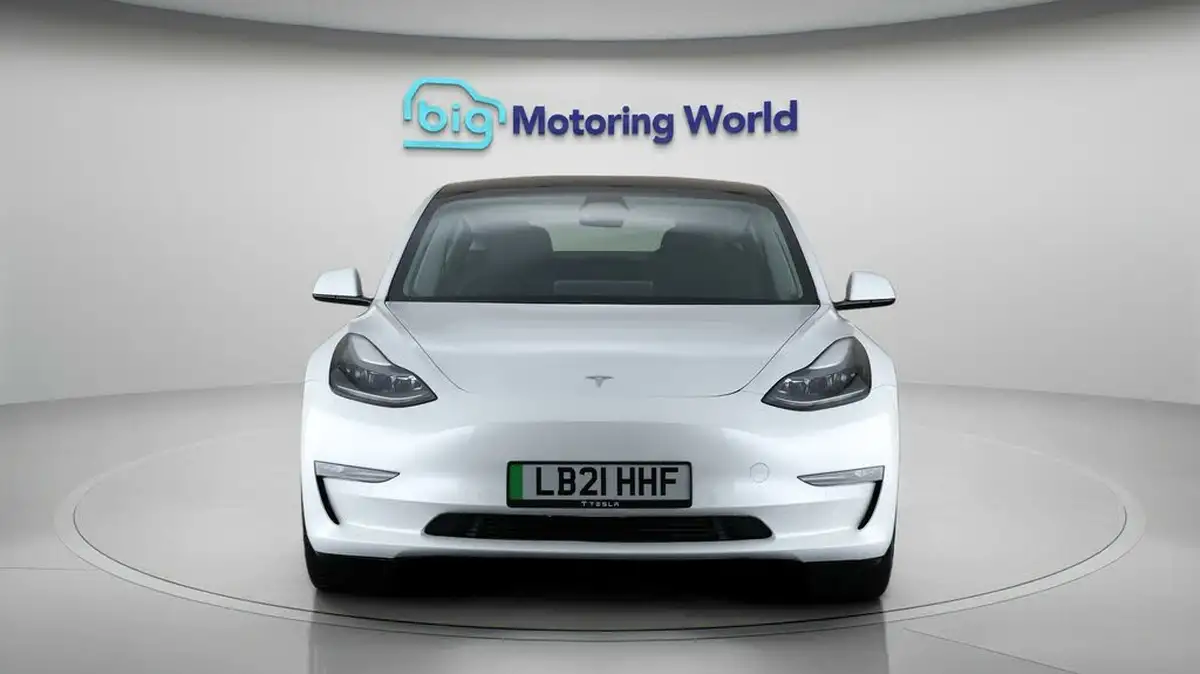 2021-tesla-model-3-e-long-range-4x4-big-1