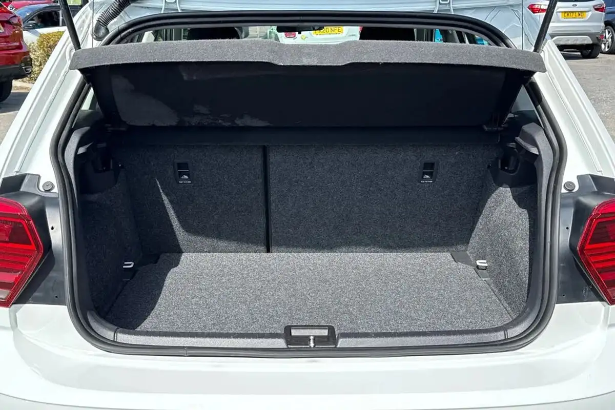 2019-volkswagen-polo-10-se-65ps-evo-ss-big-6