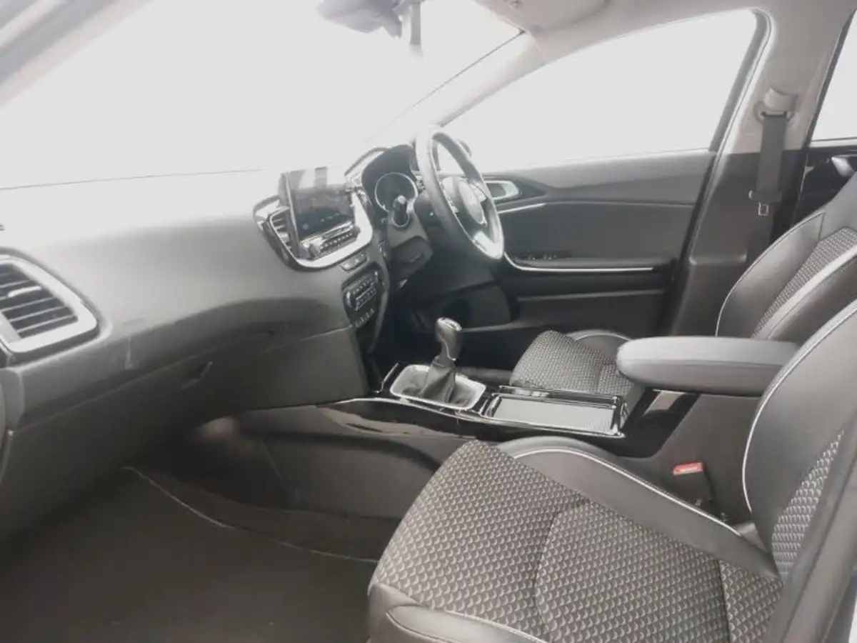 2023-kia-xceed-15-t-gdi-3-158bhp-big-4