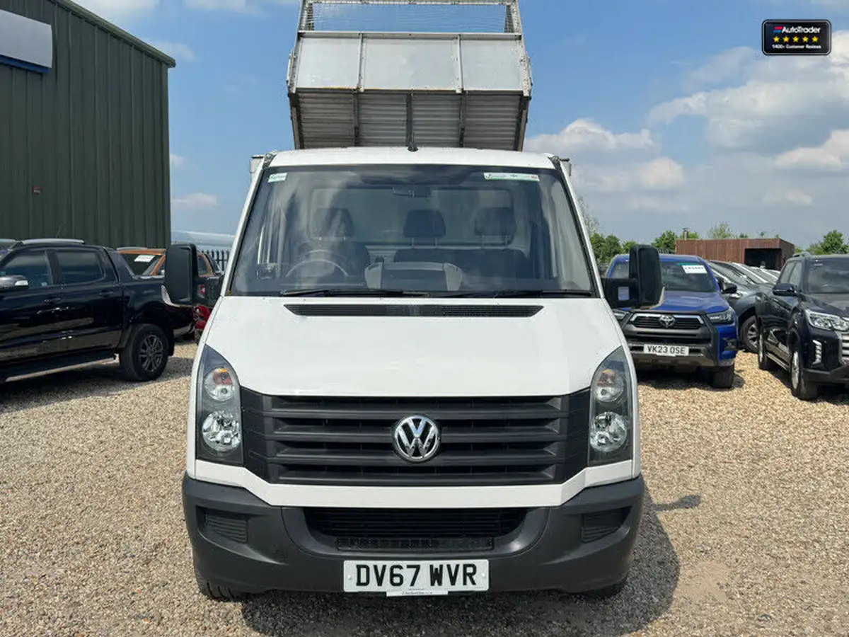 2017-volkswagen-crafter-20td-cr35-lwb-140pseu6-bmt-chassis-cab-big-3