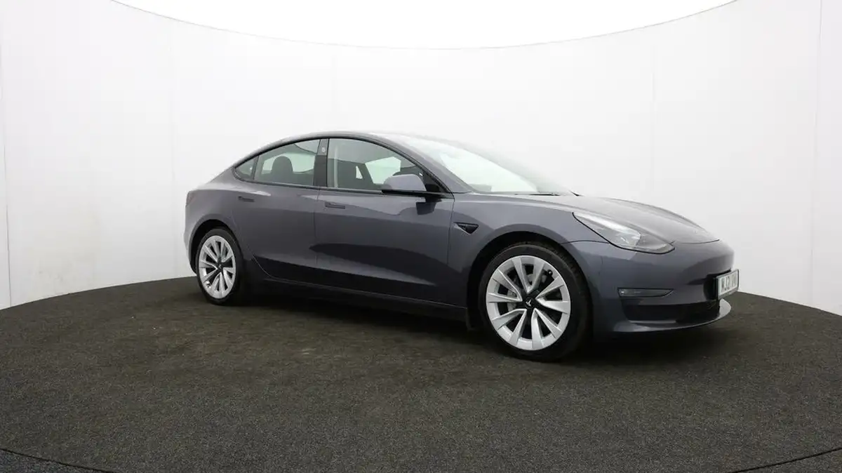 2021-tesla-model-3-e-long-range-4x4-big-47