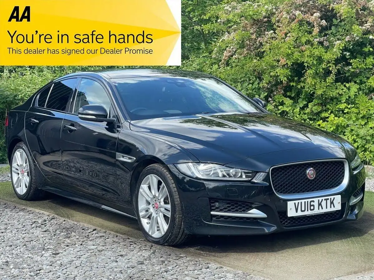 2016-jaguar-xe-20d-r-sport-180ps-auto-big-0