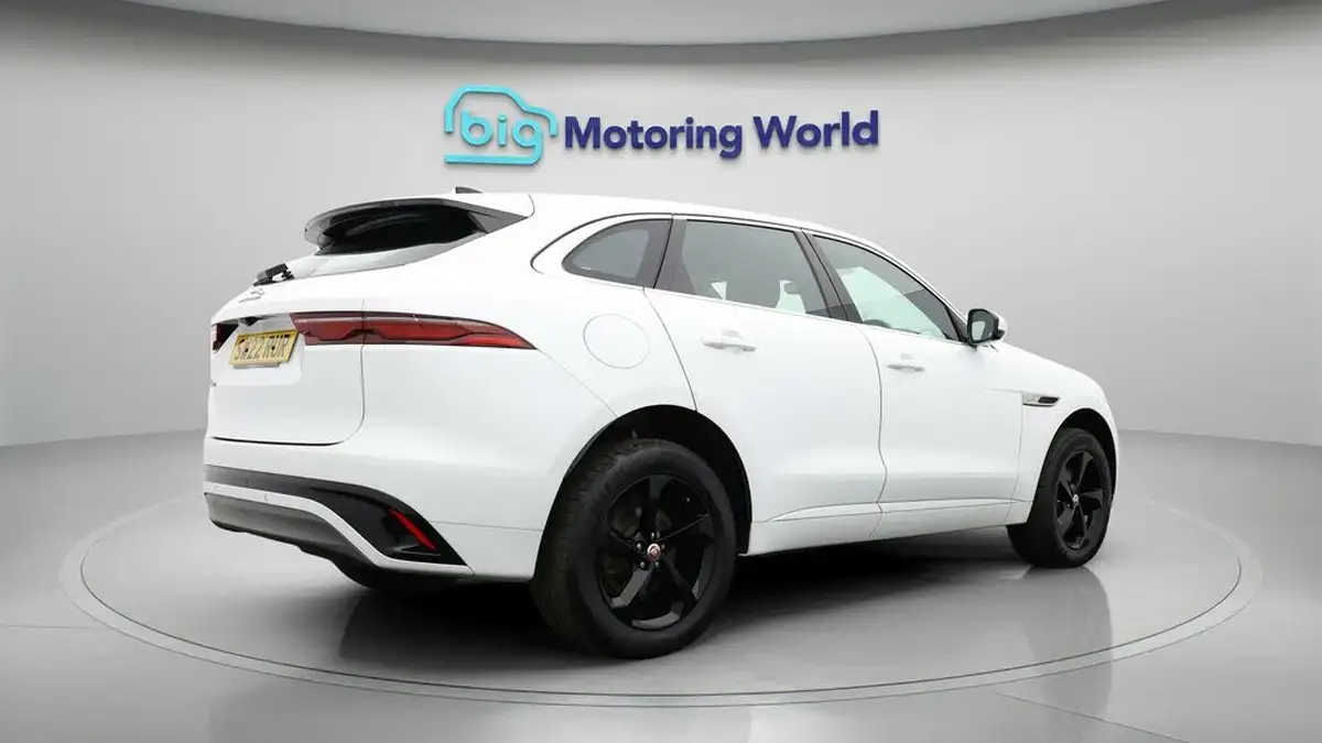 2022-jaguar-f-pace-20-d200-r-dynamic-s-big-6