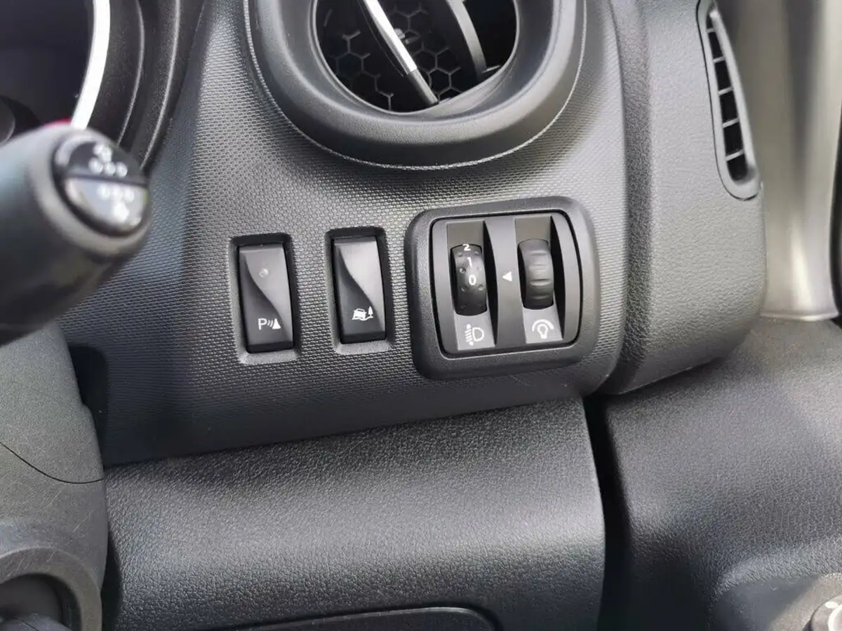 2021-renault-trafic-20dci-ll30-energy-120-business-panel-big-14