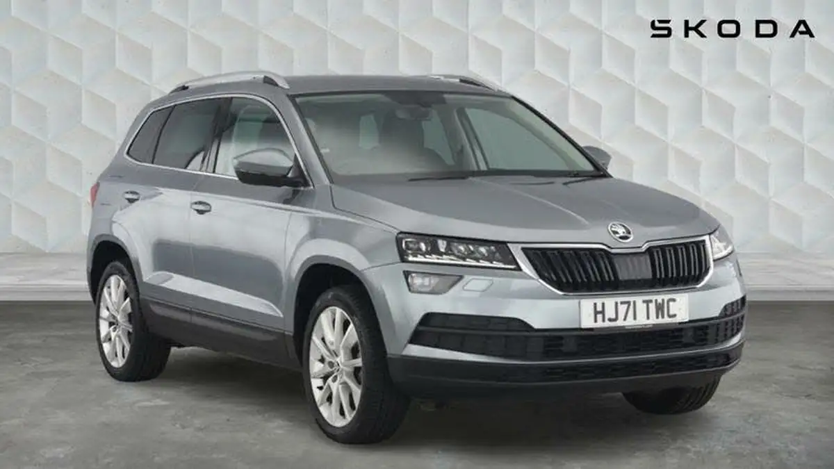 2021-skoda-karoq-10-tsi-se-l-110ps-big-0