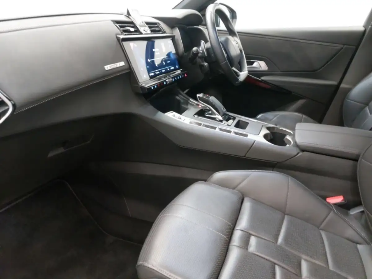 2022-ds-ds-3-crossback-12-puretech-bastille-101ps-big-4