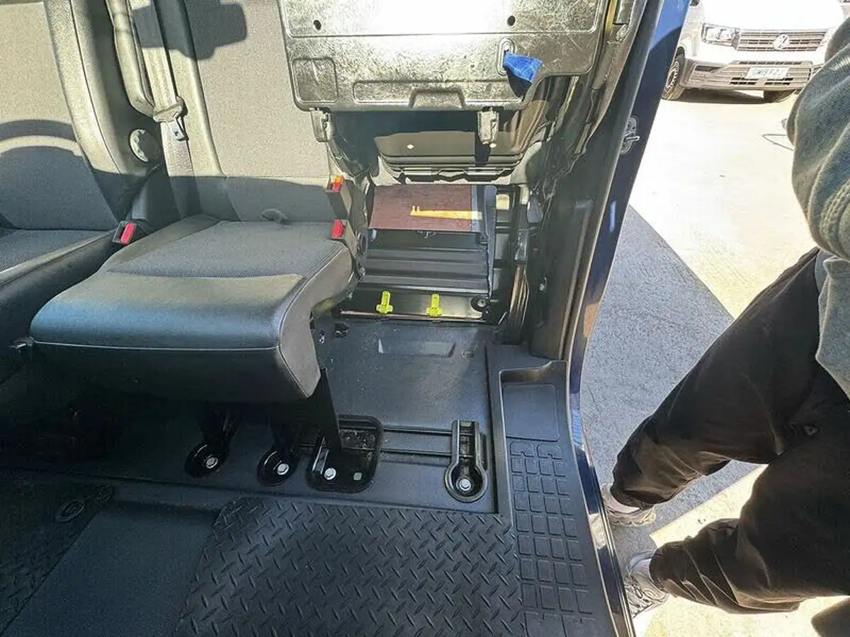 2021-peugeot-expert-20-bluehdi-professional-long-1400-eu6dt-panel-big-16