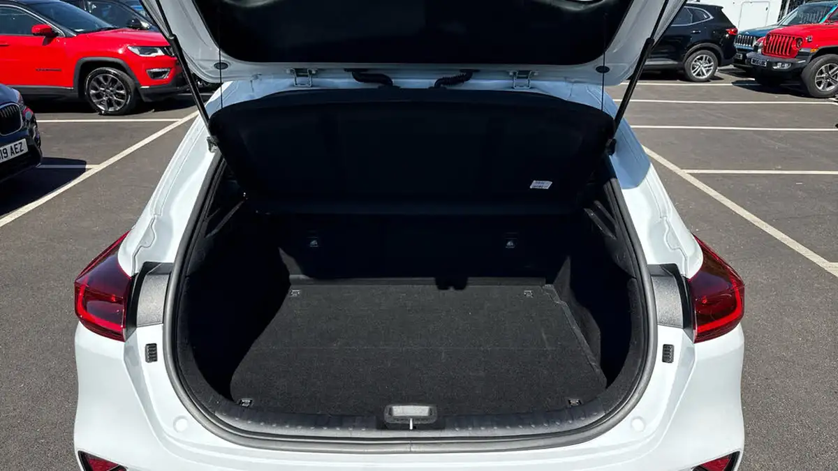 2021-kia-xceed-10-t-gdi-2-big-14