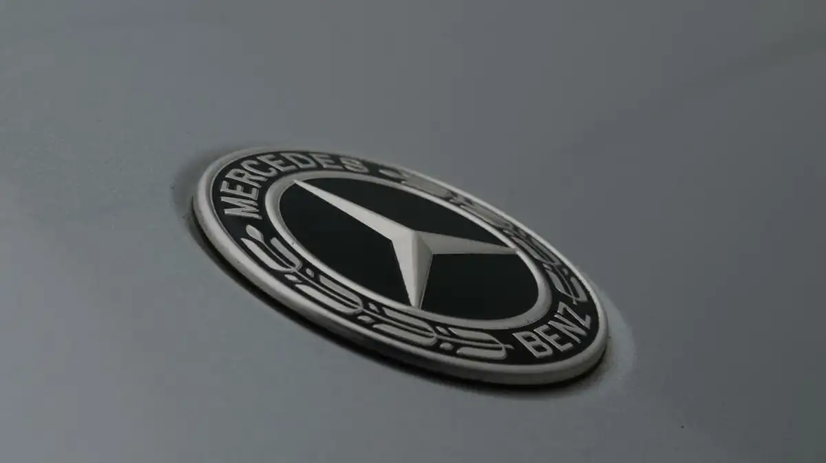2021-mercedes-benz-a-class-20-a250-amg-line-executive-hatchback-5d-big-20
