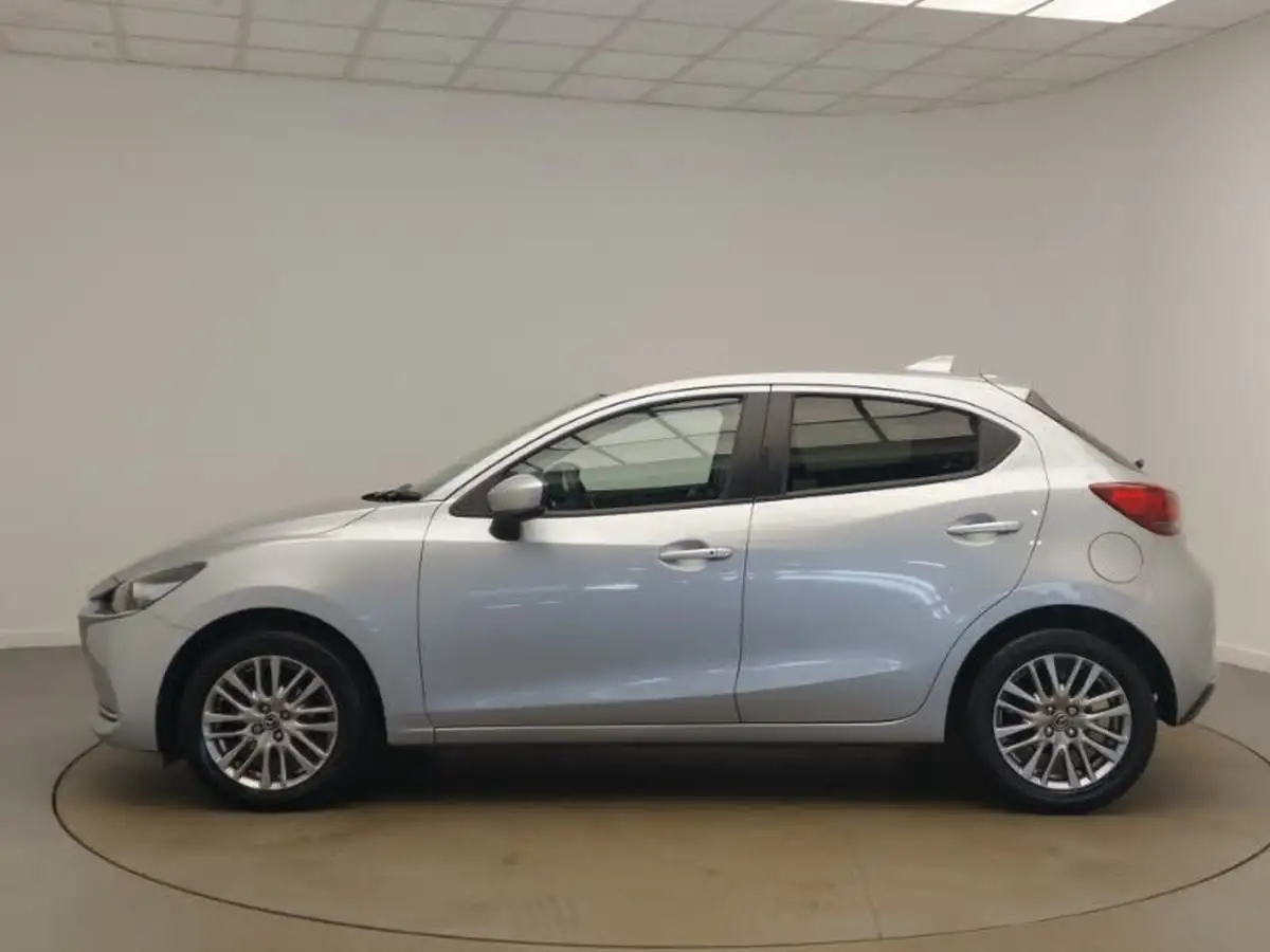 2022-mazda-mazda2-15-e-skyactiv-g-sport-big-3