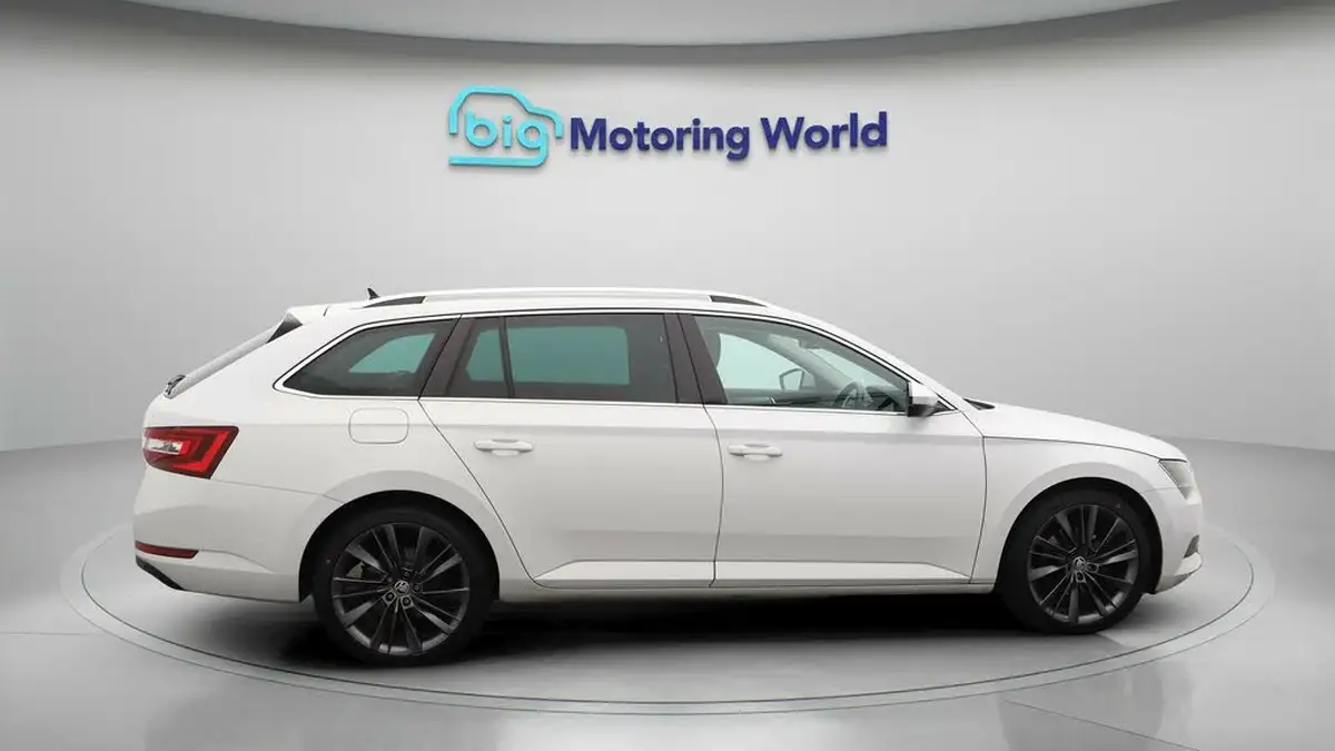 2018-skoda-superb-20tdi-scr-se-l-executive-190ps-estate-big-8