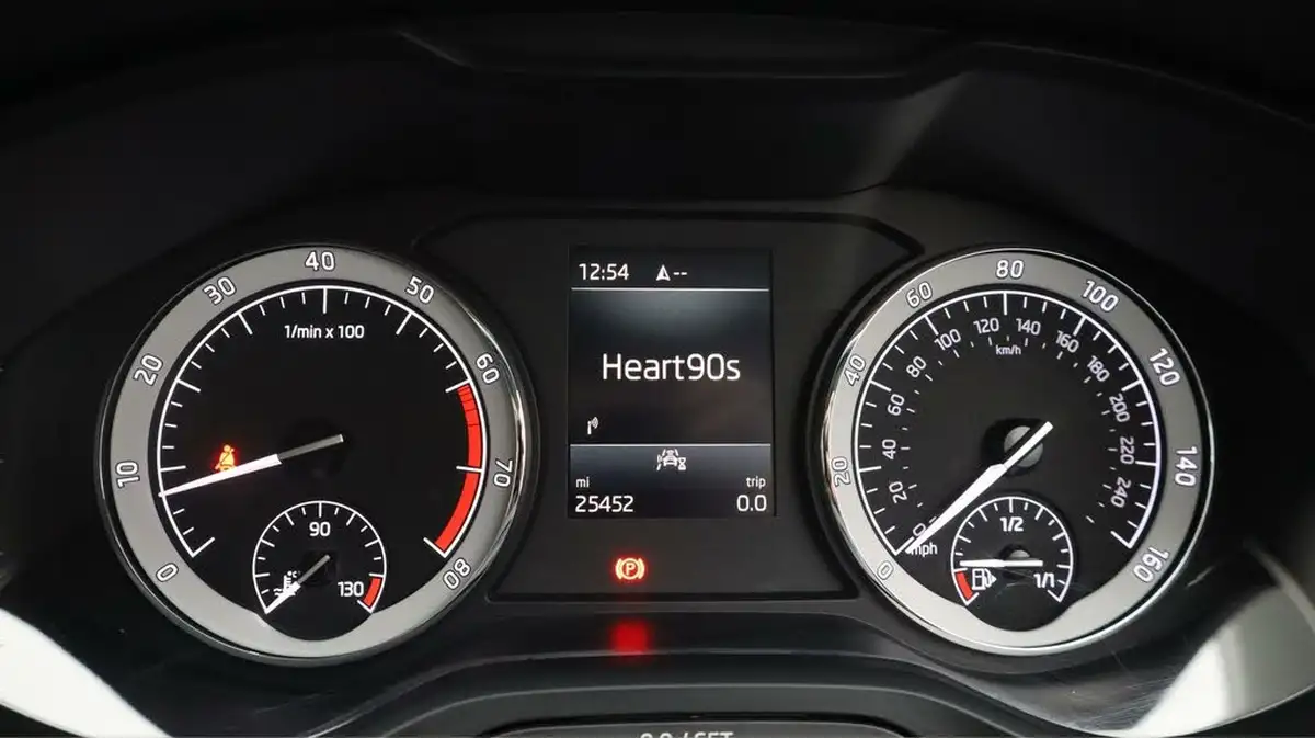 2021-skoda-karoq-15-tsi-se-l-big-10