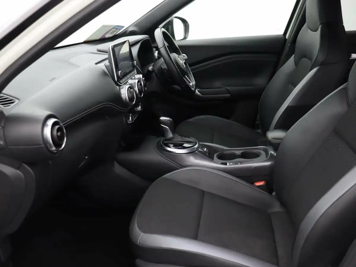 2023-nissan-juke-10-dig-t-n-connecta-dct-big-12