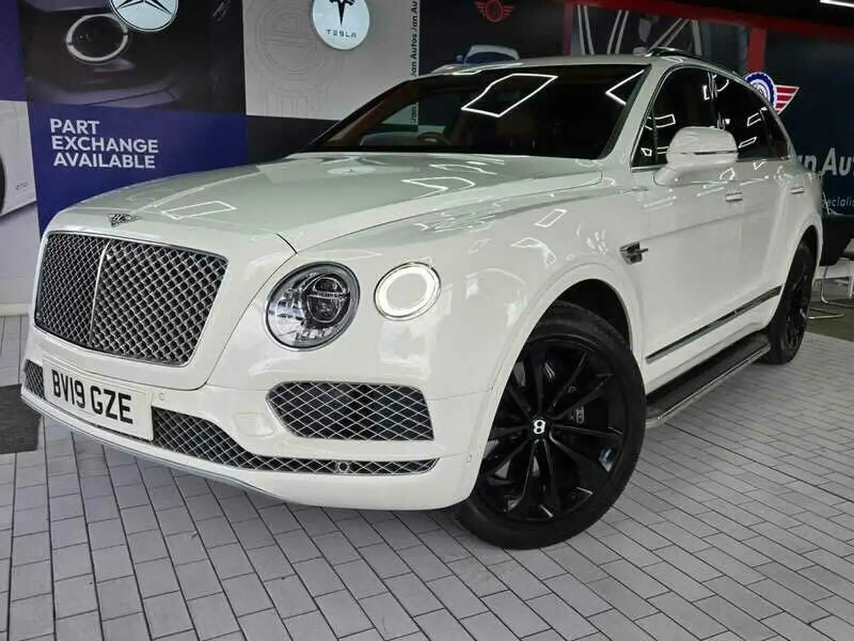 2019-bentley-bentayga-40-v8-big-47