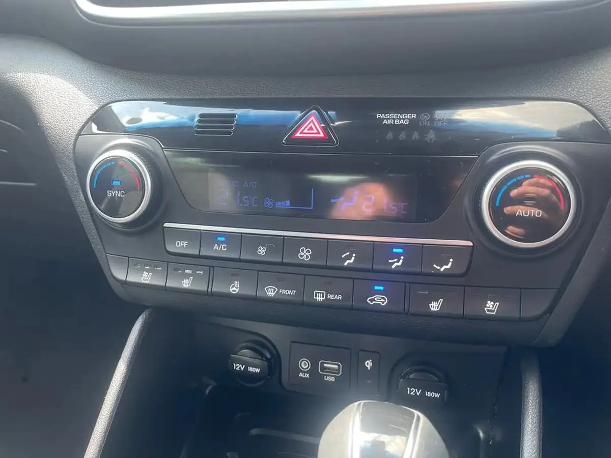 2019-hyundai-tucson-20crdi-premium-se-48-volt-hybrid-auto-big-19