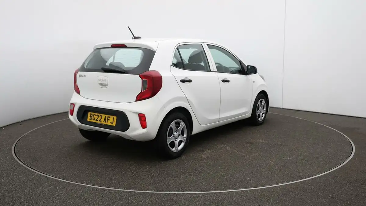 2022-kia-picanto-10-1-big-52