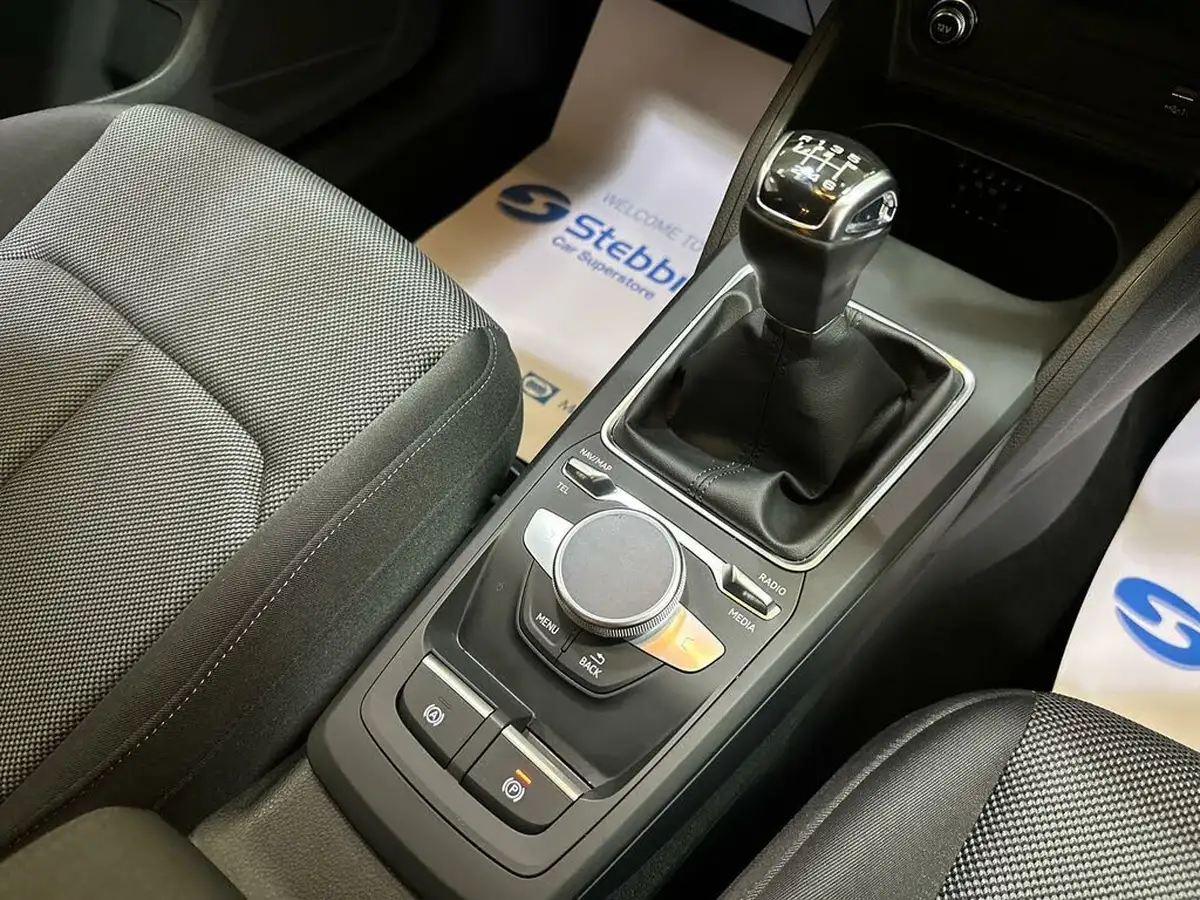 2022-audi-q2-15-35-tfsi-sport-big-12