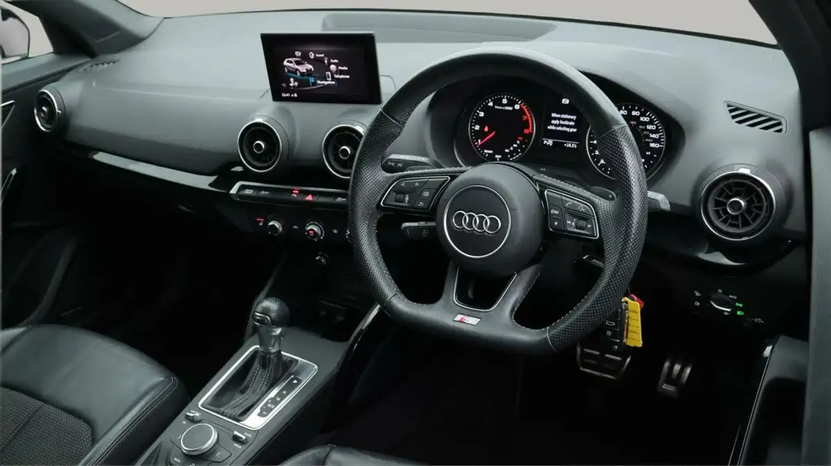 2020-audi-q2-20-40-tfsi-black-edition-big-9
