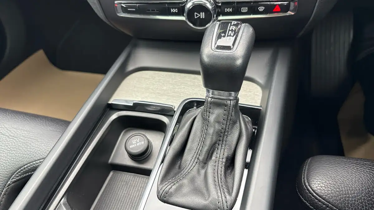 2018-volvo-v60-20td-d4-inscription-geartronic-big-19
