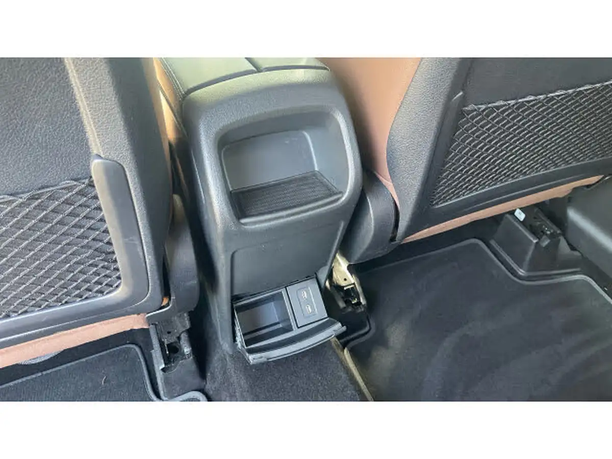 2023-mercedes-benz-glb-class-13-glb200-amg-line-executive-big-29