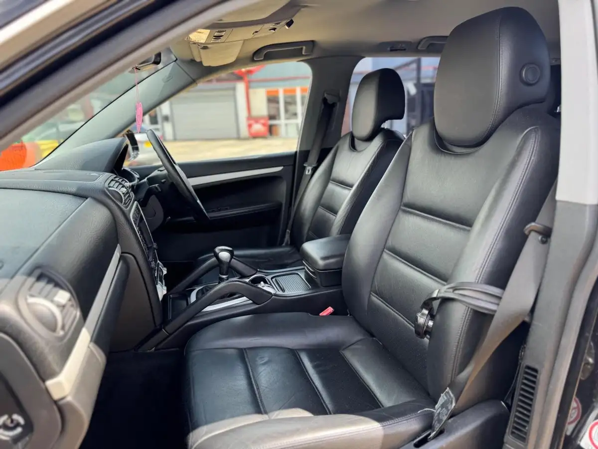 2007-porsche-cayenne-32-big-37