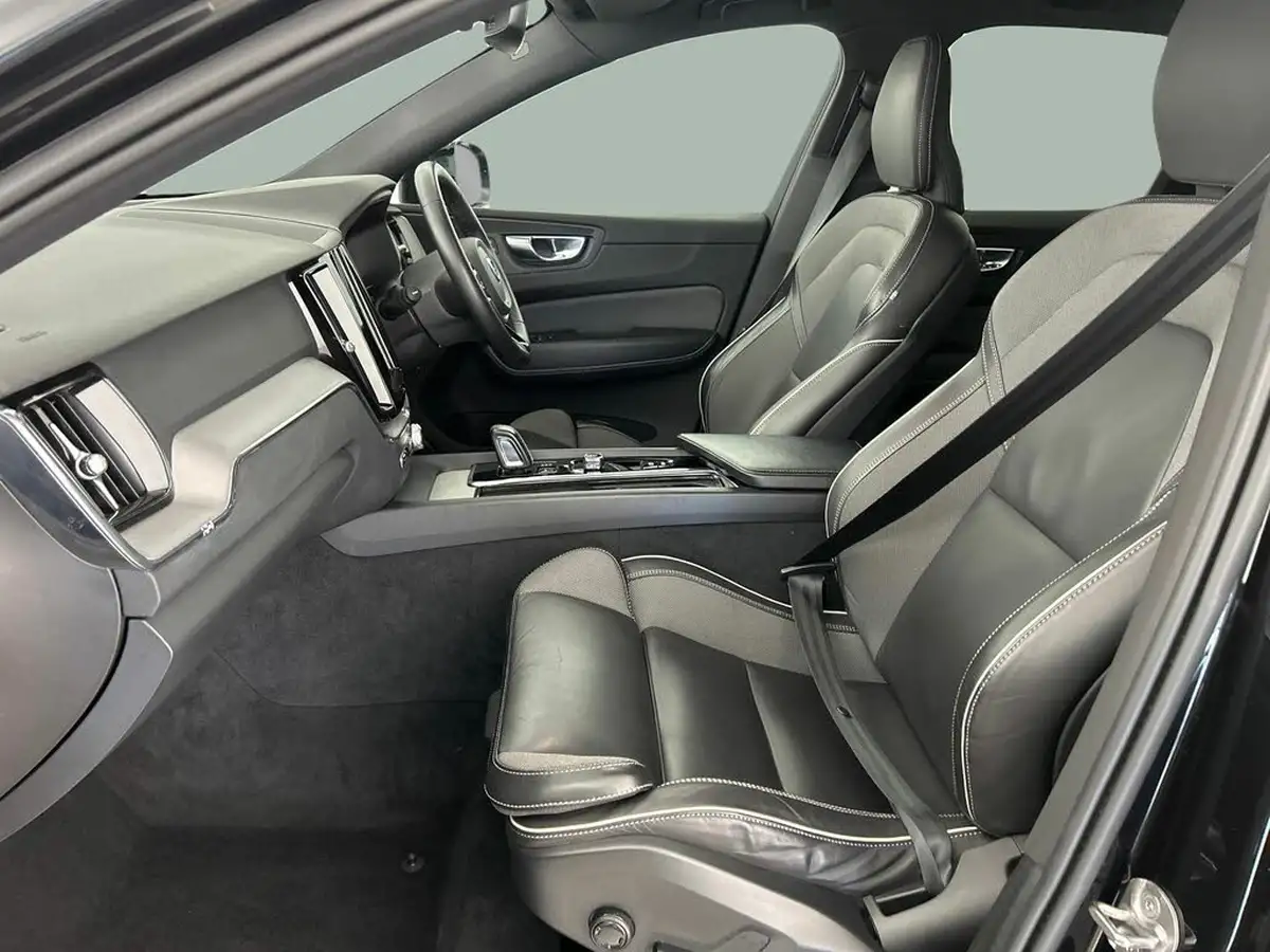 2021-volvo-xc60-20td-b4-r-design-awd-big-25