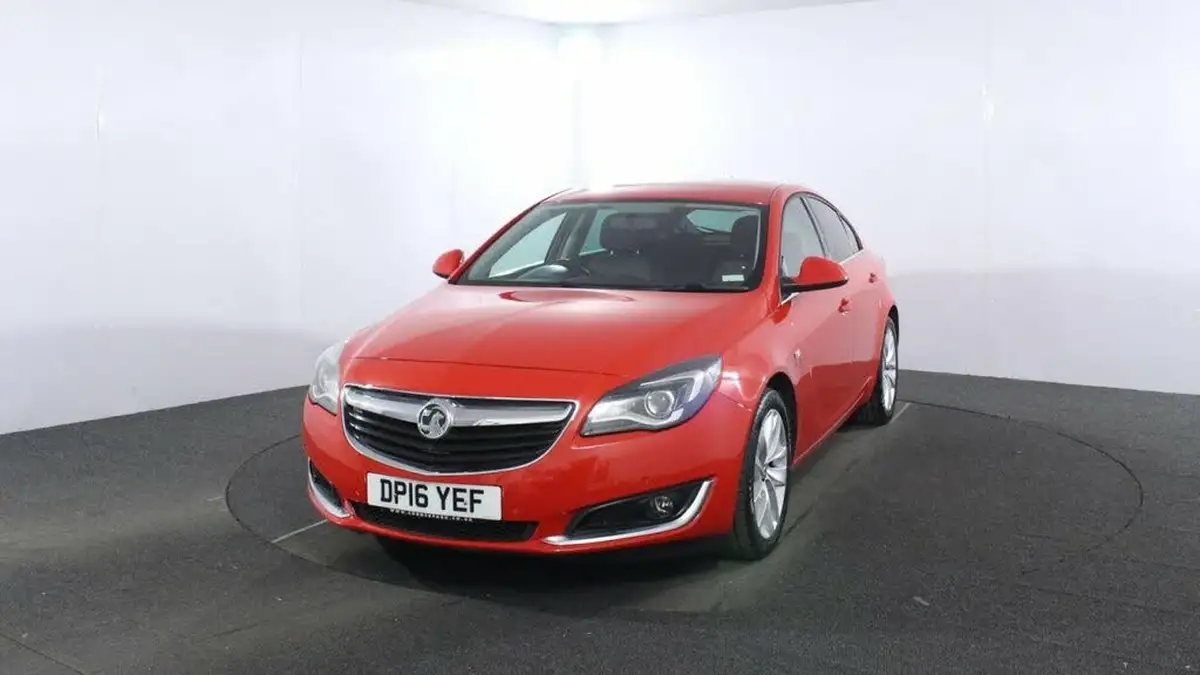 2016-vauxhall-insignia-20cdti-sri-nav-ecoflex-ss-hatchback-5d-big-2