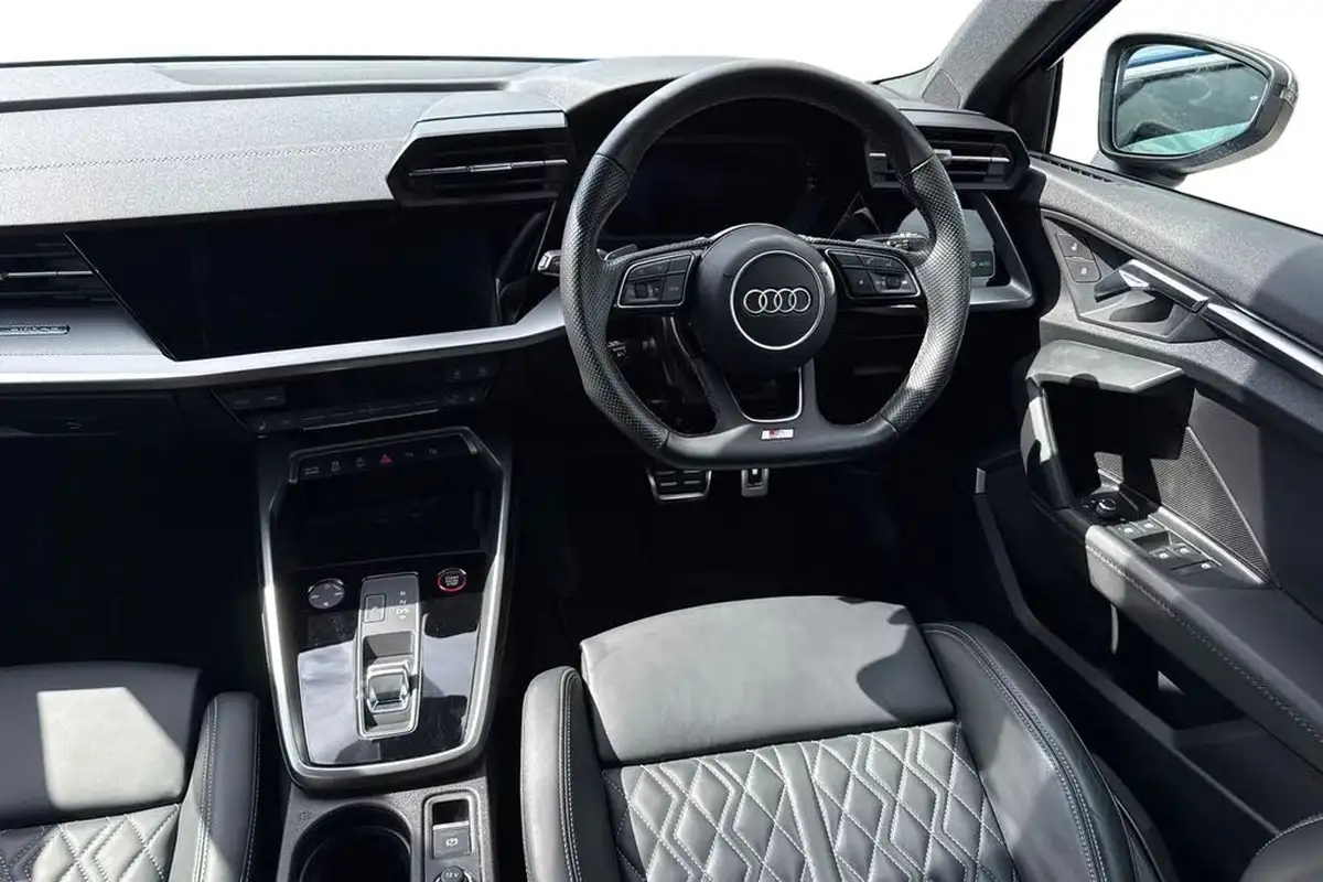 2021-audi-s3-20-tfsi-sportback-5d-big-16
