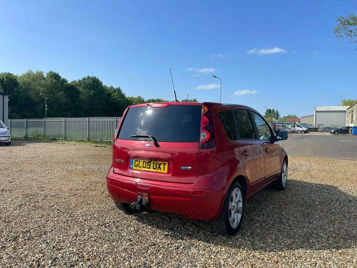 2009-nissan-note-15td-n-tec-big-7