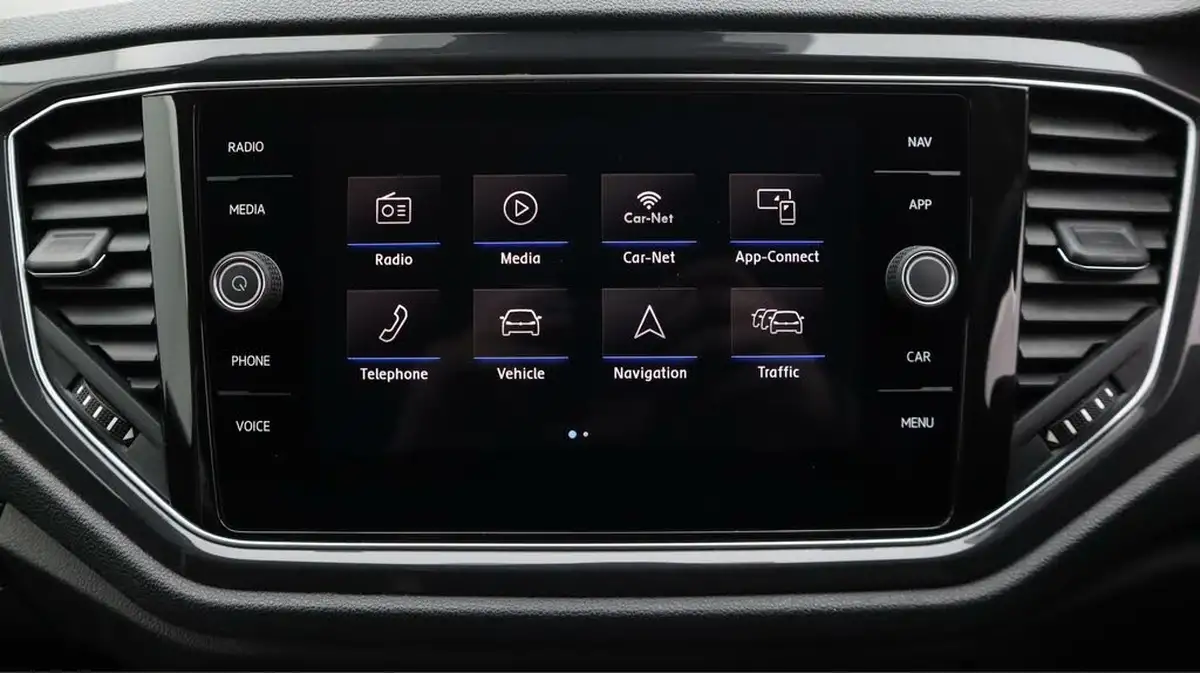 2020-volkswagen-t-roc-20tdi-sel-big-11
