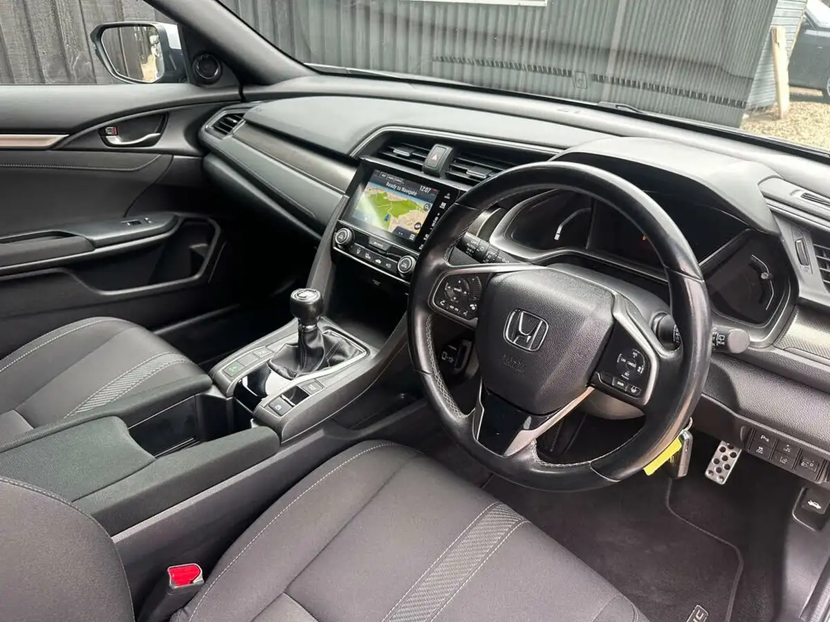 2018-honda-civic-10-vtec-turbo-sr-129ps-hatchback-5d-big-17