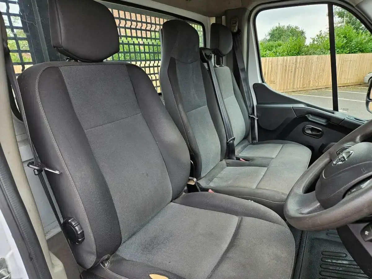 2020-nissan-nv400-23dci-acenta-l3-135bhpeu6dt-f35-chassis-cab-big-26