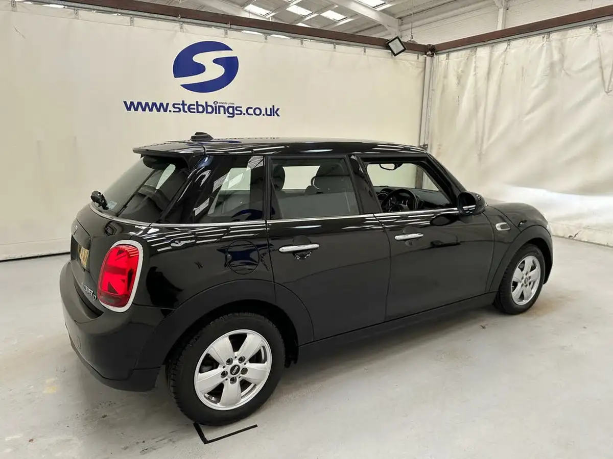 2018-mini-cooper-15td-cooper-d-series-ii-ss-hatchback-5d-big-6