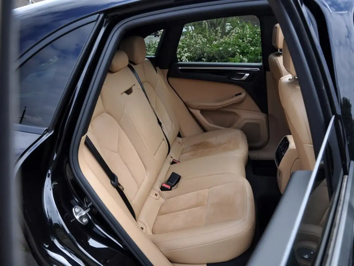 2017-porsche-macan-30td-s-ss-big-75
