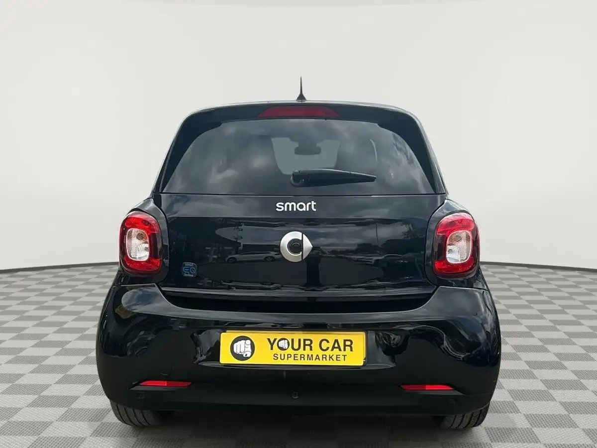 2021-smart-forfour-eq-premium-big-6