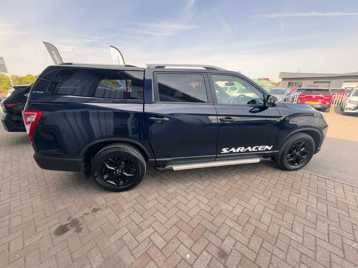 2022-kgm-ssangyong-musso-22td-saracen-181pseu6dt-big-3
