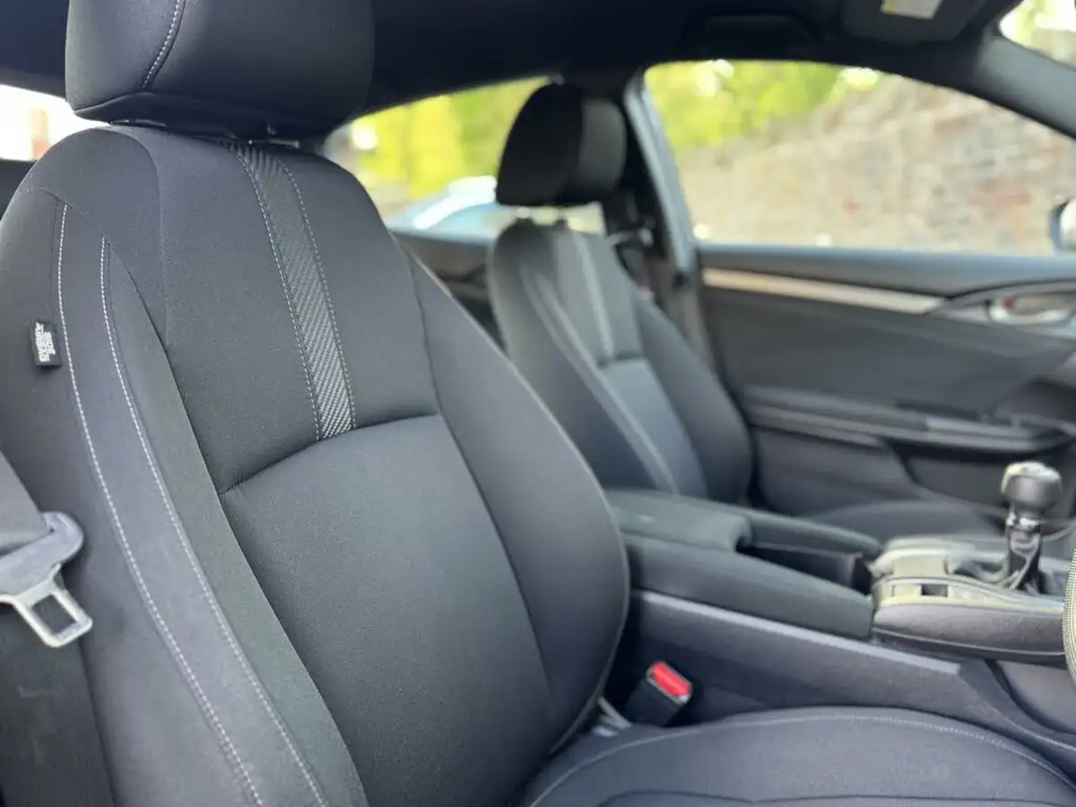 2019-honda-civic-10-vtec-turbo-se-hatchback-5d-big-21